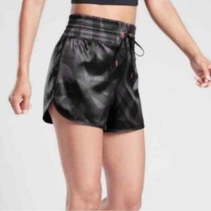 Athleta Tenacity 5” Short